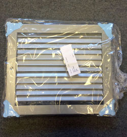 Single Deflection Grille 300mm x 250mm in Silver